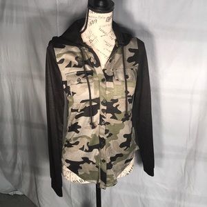 Camouflage throw over jacket